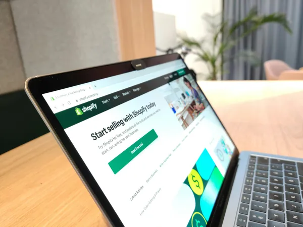 E-Commerce Frontend with Astro
